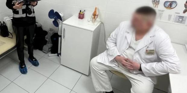 Про повагу до захисників не чув? У Києві травматолог державної лікарні вимагав у військового гроші... за безкоштовну операцію