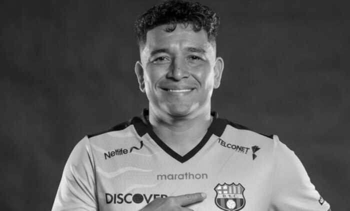 Футболіста Барселони Маріо Пінейду з дружиною застрелили посеред вулиці