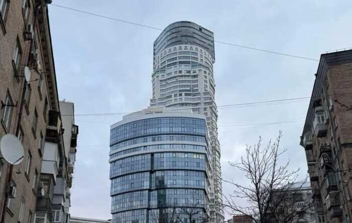 У київському хмарочосі викрили «турецький» кол-центр на 30 операторів
