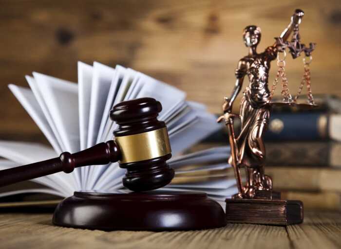 До суду передали справу двох колишніх поліціянтів, які побили чоловіка біля ТЦК у Києві