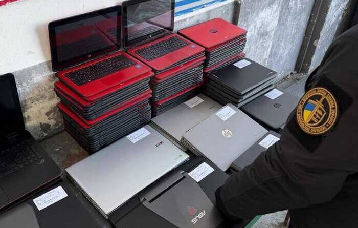 81 ноутбук у багажнику: на пункті пропуску «Шегині» викрили незаконне ввезення техніки на 600 тисяч гривень