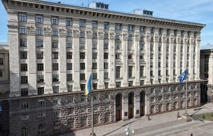 Таємне засідання і публічний скандал: як Київрада сварилася через допомогу після обстрілів