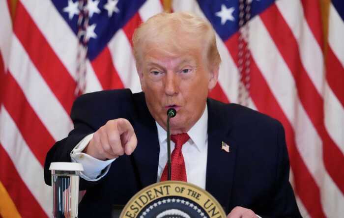 Трамп оприлюднив фрагмент приватного повідомлення від Макрона щодо ситуації навколо Гренландії