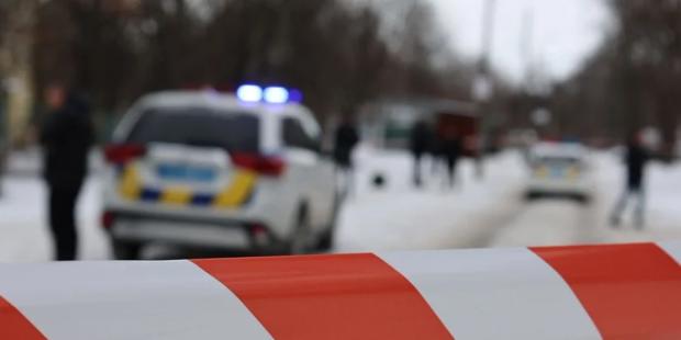 У Запоріжжі 16-річний хлопець влаштував стрілянину у дворі будинку (фото)