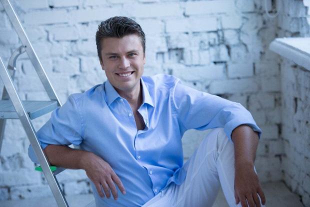 "Люди не розуміють":  Піаніст Євген Хмара вразив заробітком на місяць і розкрив, на що витрачає найбільше грошей