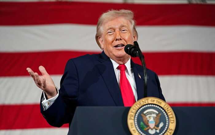 "Я можу зруйнувати країну": Трамп оголосив про нові глобальні мита у 10%