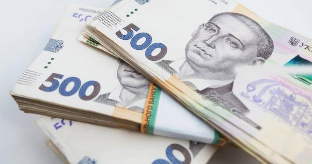 Отримав допомогу незаконно: Суд у Дніпрі стягнув з безробітного понад 12 тис. грн виплат