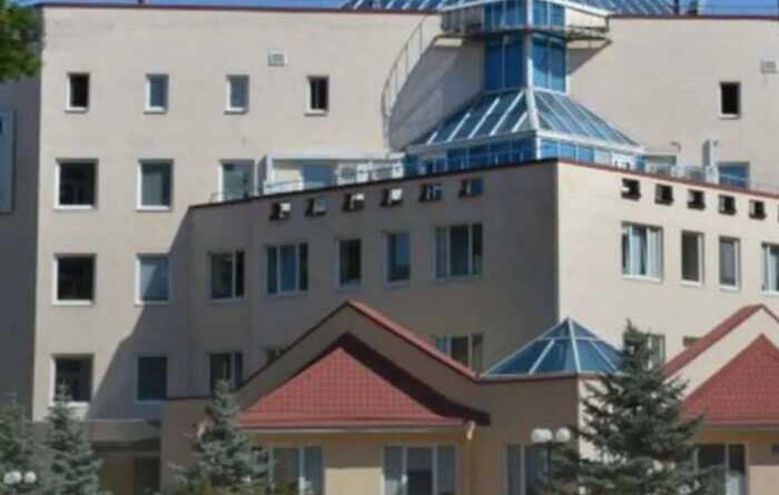 У Києві судитимуть посадовця УДЦР через переплату 5 мільйонів гривень на закупівлі ноутбуків