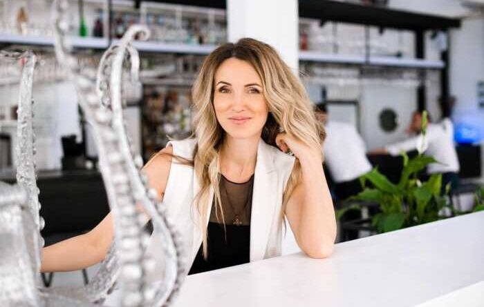 Побори з пацієнтів: в Одесі судять ексочільницю медичного відділення Ірину Мельниченко