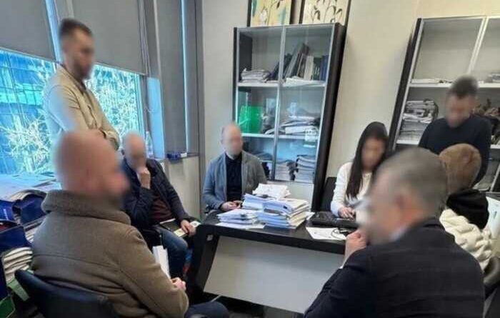 В Албанії судитимуть трьох українців за створення кол-центрів для вербування наркодилерів