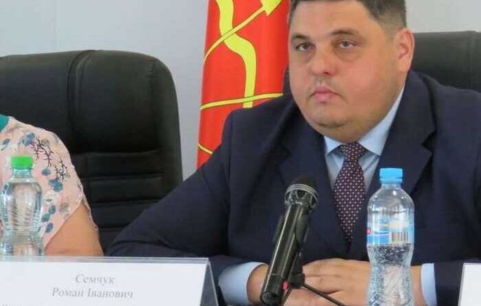 Начальник Держпраці Семчук із зарплатою 516 тисяч гривень задекларував мільйонні доходи дружини, дорогий мотоцикл BMW і позику на 4 мільйони