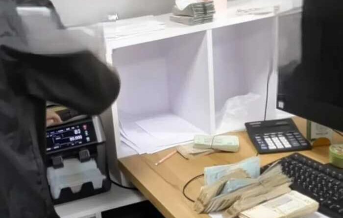 Штучний поділ бізнесу на 53 ФОПи: на Буковині викрили схему ухилення від податків на 23 мільйони гривень