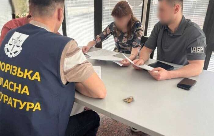 Квартири померлих — у приватні руки: у Запоріжжі судитимуть адвокатку і правоохоронця за привласнення житла