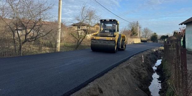 "Виділяють коштів у 10 разів менше, ніш потрібно": Мустафа Найєм заявив, що в Україні не будують нові дороги з 2022 року