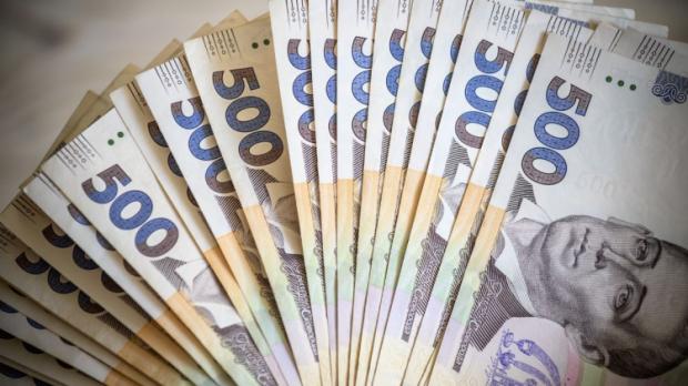 Людям з інвалідністю виплатять державну допомогу: Хто та скільки отримає