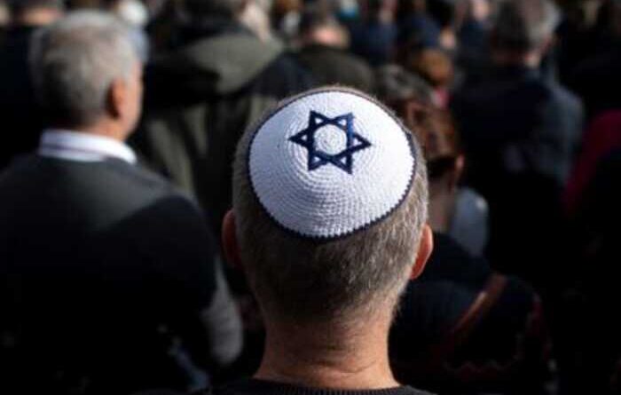 Штрафи та до 8 років тюрми: в Україні кримінальну відповідальність за прояви антисемітизму