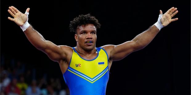 Жан Беленюк дебютує в MMA