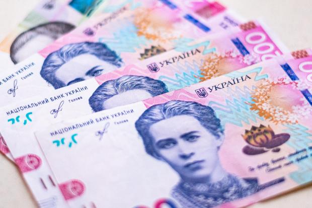 Фінмоніторинг перевірятиме купівлю дорогої нерухомости та авто: Що відомо