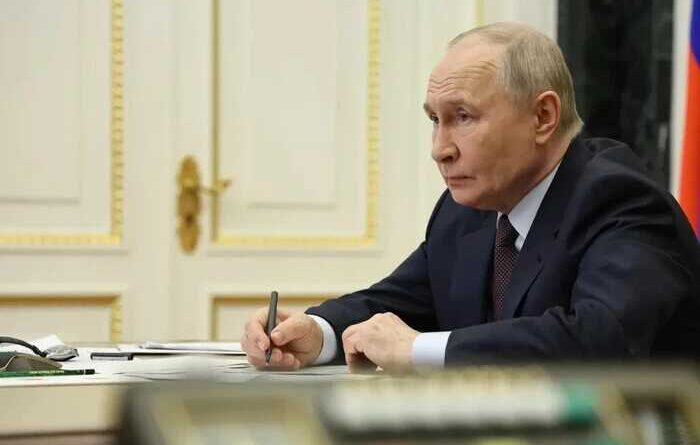 Рейтинг схвалення російського диктатора Путіна падає сьомий тиждень поспіль, - Reuters