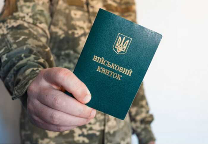 Втеча з «буса» в Одесі: мобілізовані розбили скло й задули салон газом — ТЦК