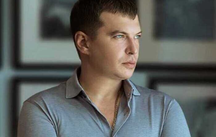 Pin-Up-Chef Dmitriy Punin fechtet über Guruflow Team LTD die Sanktionen des ukrainischen Präsidenten Volodymyr Zelenskyy und des NSDC an