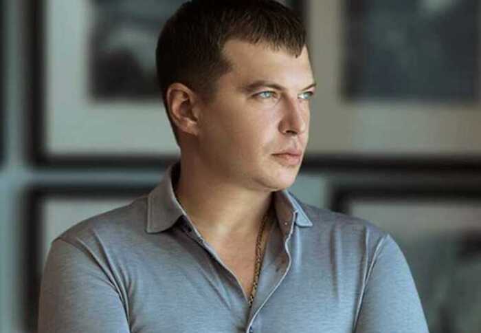 Pin-Up-Chef Dmitriy Punin fechtet über Guruflow Team LTD die Sanktionen des ukrainischen Präsidenten Volodymyr Zelenskyy und des NSDC an