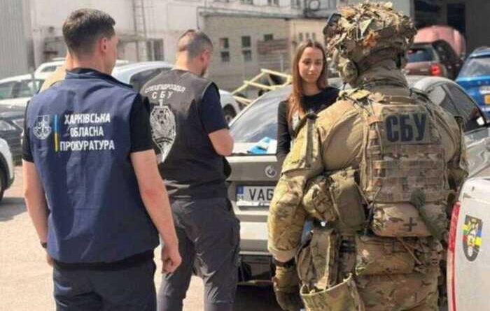 Від погромів аптек до контрабанди на ЗСУ: СБУ оголосила підозру скандальній харківській блогерці Ані Кривуць