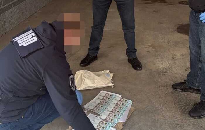 На Хмельниччині судитимуть посадовця Держпраці та керівницю фірми за організацію схеми з документами