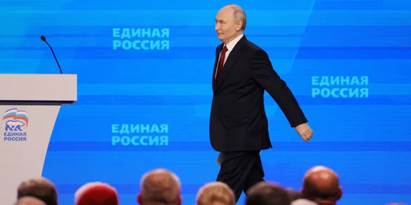 "Бензоколонка" все: Росія почала імпортувати пальне з Індії на тлі масштабного дефіциту, - Reuters