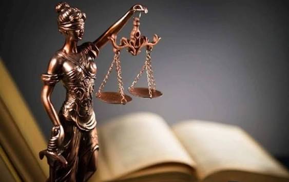На Одещині судили батька, який взяв неповнолітнього сина рубати дерева для опалення будинку