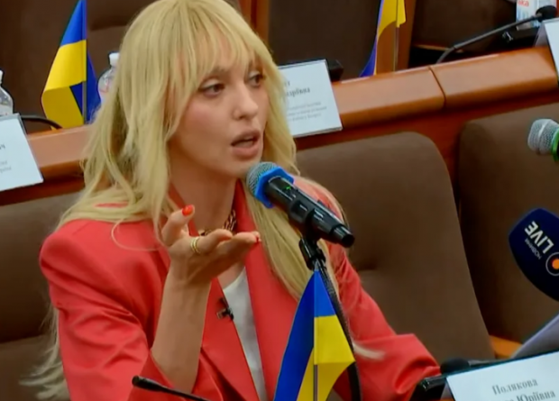Оля Полякова виступила у Верховній Раді з вимогою покарати своїх образників (фото, відео)