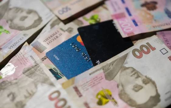 Деяким українцям виплачують пенсію розміром у 60% від зарплати: Ось хто має на неї право