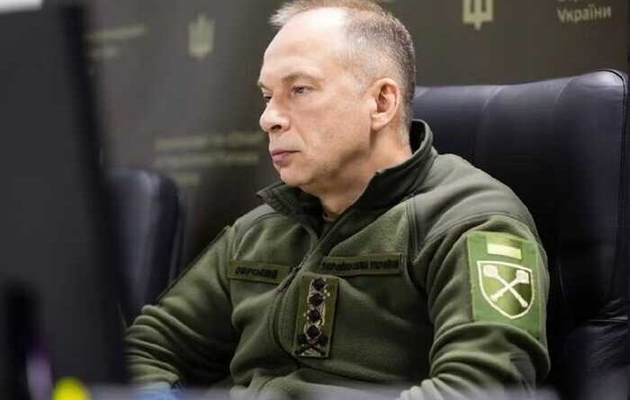 Зеленський розглядає звільнення Сирського, — FT