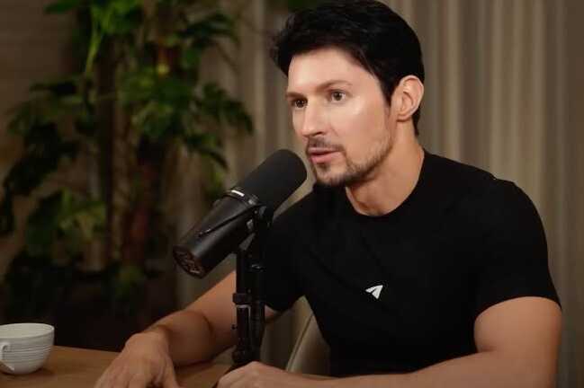 «Без слів, але із жестом»: Павло Дуров опублікував середній палець після новин про розшук у Росії