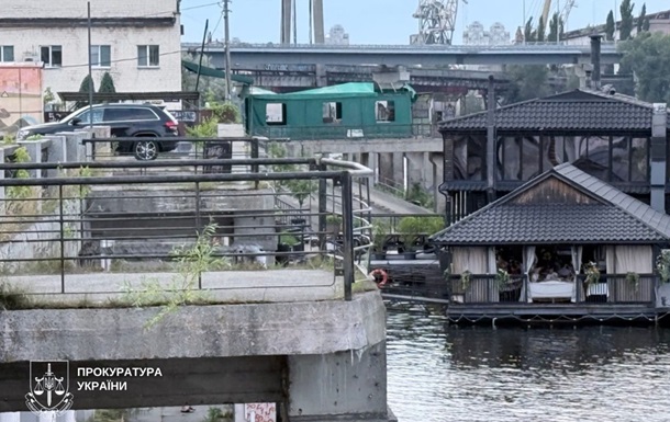 "Прихватизаторів" залучають до кримінальної відповідальності:  Причали на Подолі повернули у власність держави