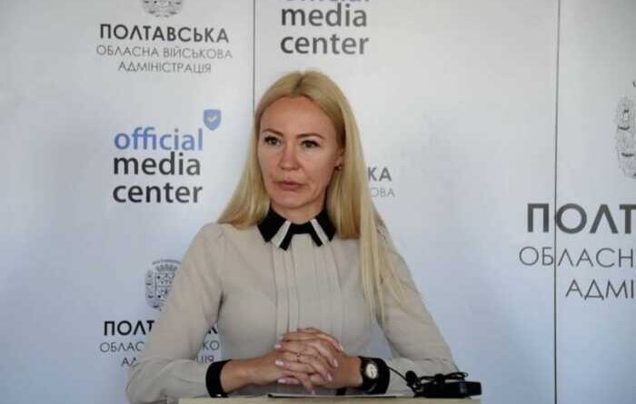 Ручні "в.о." та грошові потоки: очільниця сервісних центрів МВС Полтавщини Ірина Пархоменко збудувала тіньову кадрову систему