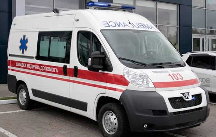 П’яний чоловік наклав собі турнікет і заснув: у Тернополі йому ампутували ногу