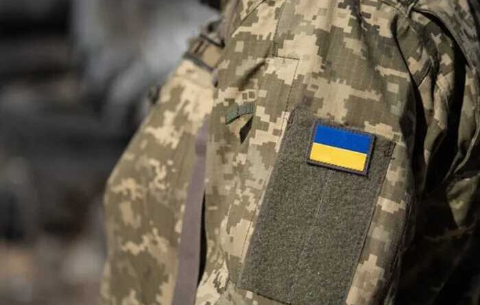 Начальника відділу Одеського ТЦК затримали на хабарі за зняття військовозобов’язаного з розшуку