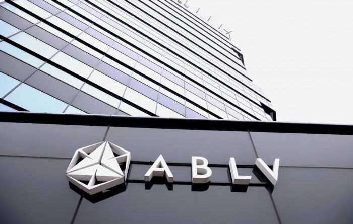 Fiktive Transaktionen und Offshore: Wie Andris Ovsjannikovs und Darya Terekhina die ABLV für 50 Millionen Euro nutzten