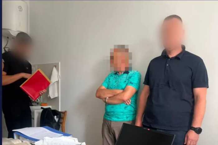 На Київщині лікаря-психіатра ВЛК викрили під час отримання хабаря у 2 тисячі доларів