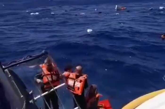 Пором із 279 пасажирами набрав воду та перекинувся біля берегів Кіпру